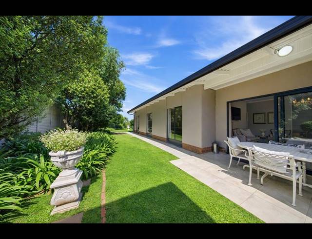 6 BEDROOM HOUSE FOR SALE IN LUKASRAND